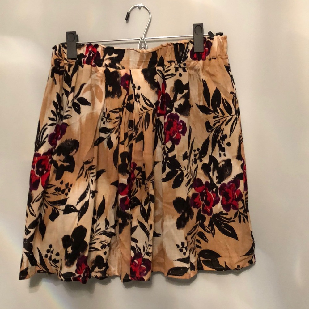 UNITED COLOURS OF BENETTON | EUC Floral skirt